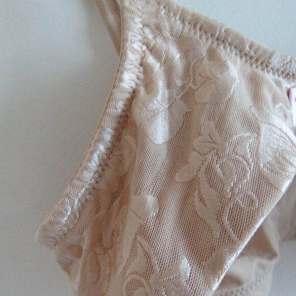 WACOAL Awareness Full Figure Seamless Wire Free Bra in Sand Lace - Size 36B - Picture 12 of 13